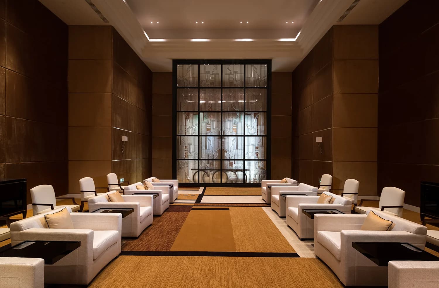 Quiet lounge and glass screen