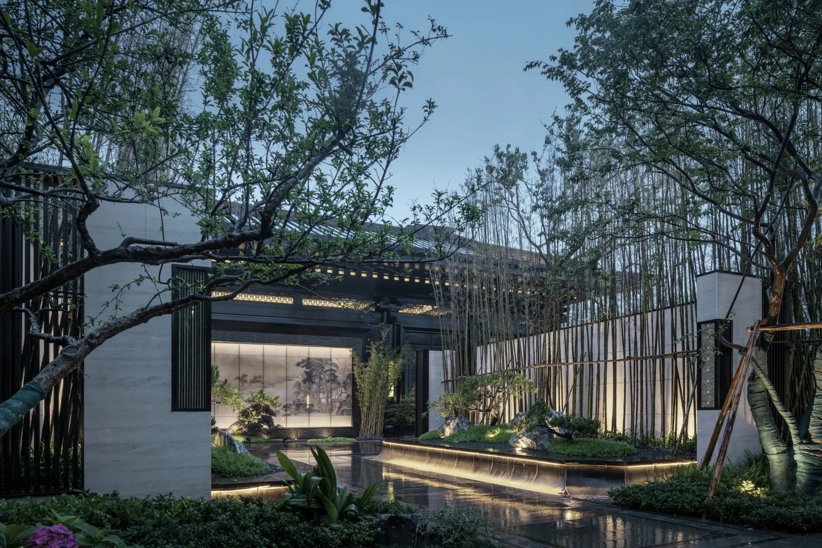 Layered garden and glass screen